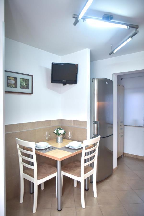 Modern Apartament Făgăraş Eksteriør bilde